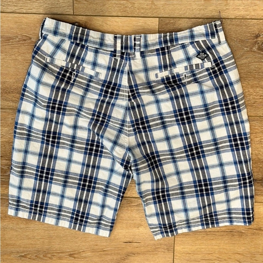 Flag & Anthem Shorts Flat Front Chino Style Navy/White/Black Plaid Size 34 - Picture 2 of 7